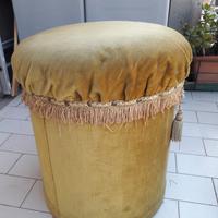     pouf   in velluto