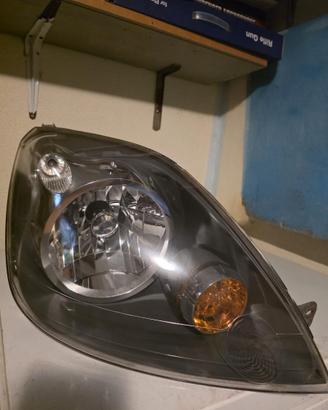 Copia fari anteriori Fiesta mk5