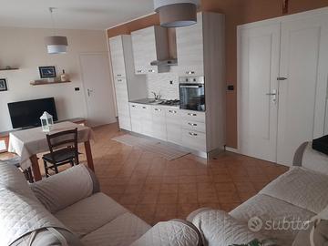 Bivani, Transitorio, arredato da 1 a 18 mesi