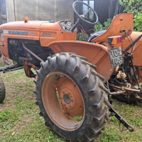 Trattore fiat 215