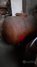 cisterna in vetroresina per vino