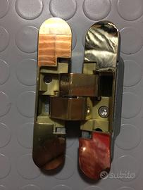 Set cerniere + serrature per 9 porte Toscocornici