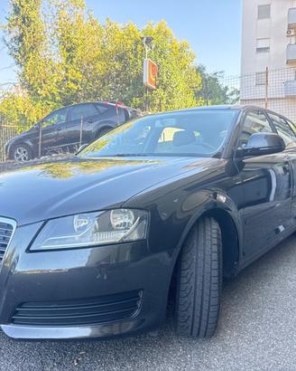Audi A3 SPB 1.6 TDI 105 CV CR Ambition