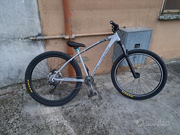  collective C100 V2  PREZZO TRATTABILE