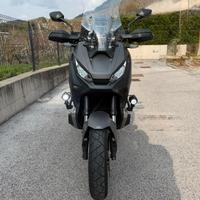 Honda X-adv 750