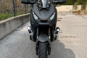 Honda X-adv 750