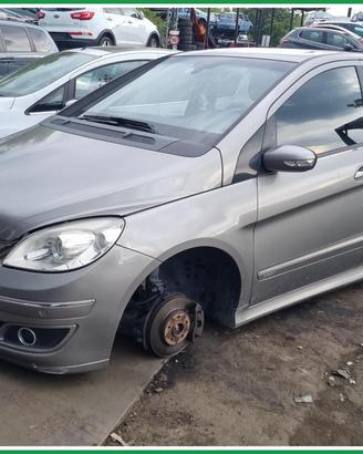 Ricambi Usati MERCEDES-BENZ Classe B (T245) 2006