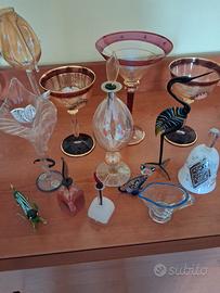 vari oggetti di vetro 