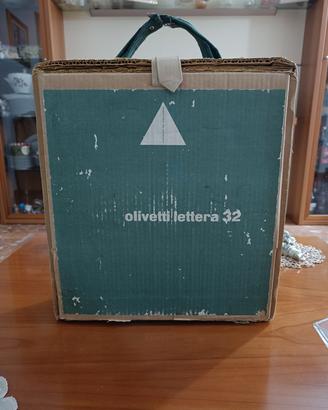 Macchina da scrivere Olivetti Lettera 32 (prima se