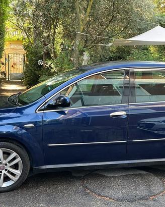 FIAT CROMA 1.9 Multijet - Spaziosa e Affidabile