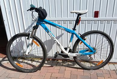 BICICLETTA MOUNTAIN BIKE SCOTT