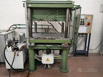 Pressa per. compositi