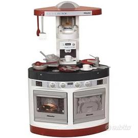 Cucina giocattolo MIELE