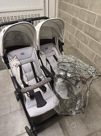 Passeggino gemellare/fratellare