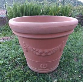 Vaso grande in resina doppio bordo con festone