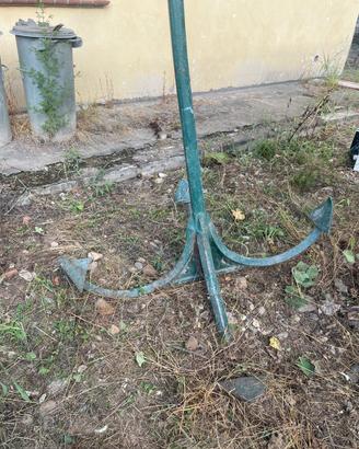 Ancora in ferro