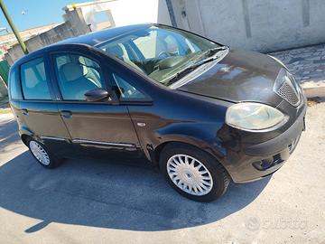 lancia Musa 2005