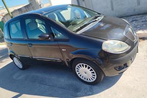 lancia Musa 2005