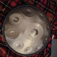 handpan 12 note (10 sopra e 2 sotto) 