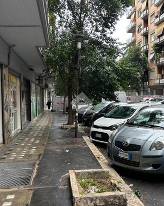 NEGOZIO A ROMA