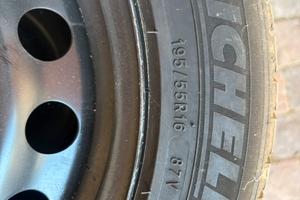 Gomme 195/55 r16