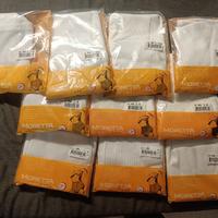 Mutande in cotone ancora confezionate