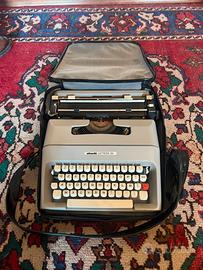 Macchina da scrivere Olivetti 35l