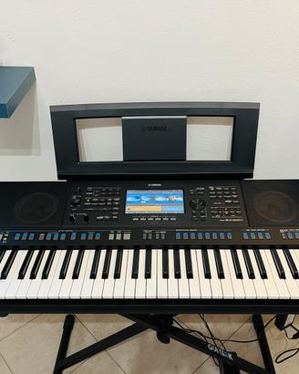 Yamaha Psr-sx 920