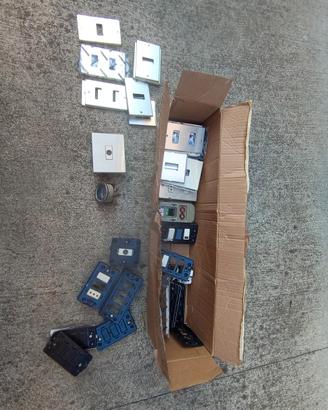 materiale elettrico 