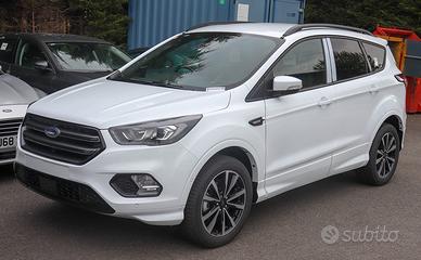 Ford Kuga STLINE in ricambi