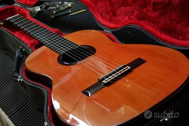 chitarra classica EKO e SAKURA con borsa