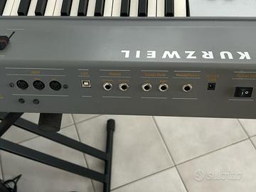 Strumenti musica tastiera piano kurtzweil