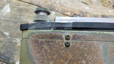 AutoradioPro-Tune AMFM 8-Track Stereo8