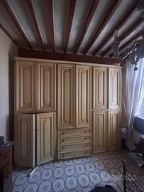 Mobili antiquariato e non