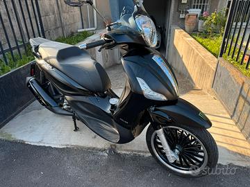 Piaggio Beverly 300 Police COME NUOVO