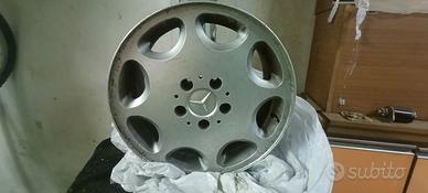 cerchi in lega X Mercedes serie E. originali