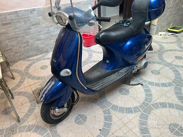 Vespa ET4 150