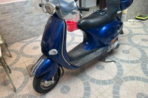 Vespa ET4 150