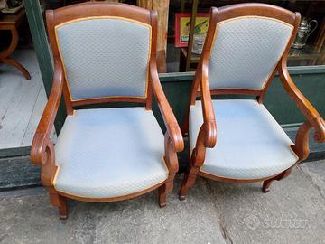 coppia poltrone in noce