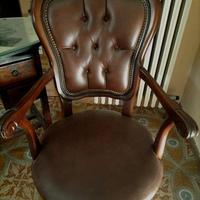 poltrona d'epoca girevole in vera pelle 