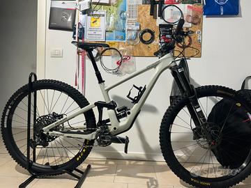 Specialized enduro