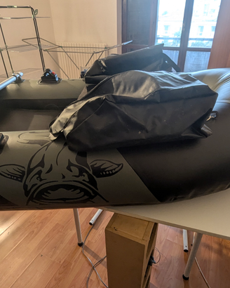 Black Cat Battle Boat gommone bellyboat 170cm