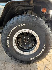 BF Goodrich KM2 37x12.5 r 17