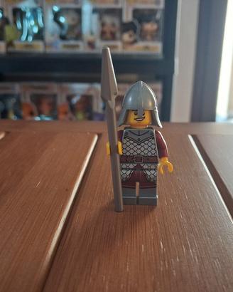 Lego minifigure cavaliere