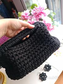 clutch bag nera NUOVA + orecchini 