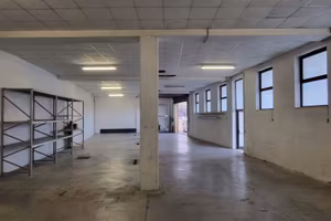 Garage di 300mq in centro città