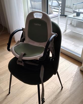 Alzasedia PEG Perego con tavolino e sacco