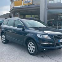 Audi Q7 3.0 V6 TDI 233CV quattro tiptronic "X COM