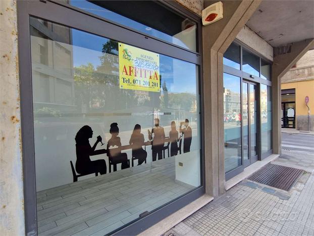 A000737 ANCONA- CENTRO CITTA'