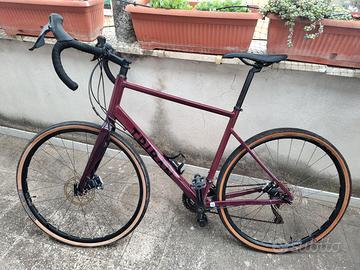 Bicicletta Gravel Triban Subcompact 520